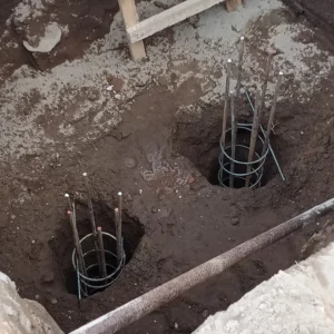 Pondasi Strauss Pile